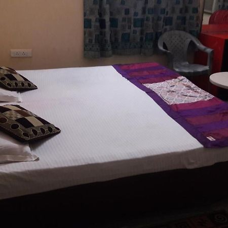 Shanti Guesthouse Bhubaneswar Exterior foto